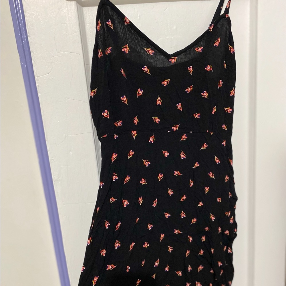 Cute, short floral dress with slit